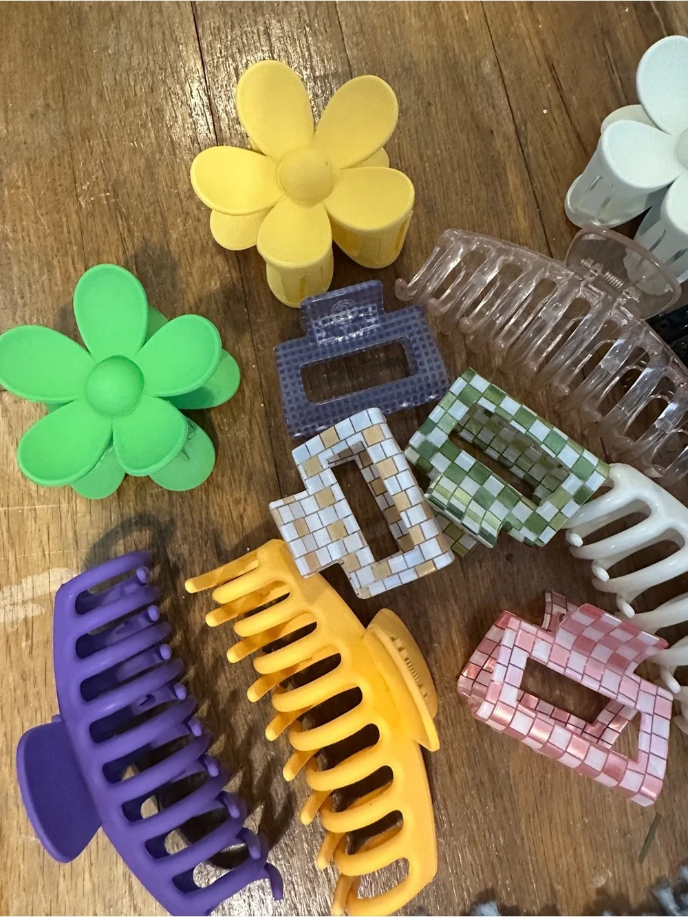 Assorted Hair Clips Set - Colorful Flower & Claw Clips